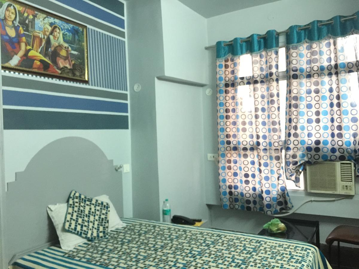 Harsh Hotel Suratgarh Phòng bức ảnh